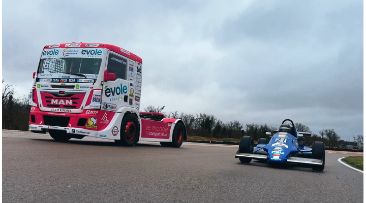 Un départ inédit pour la saison 12 !